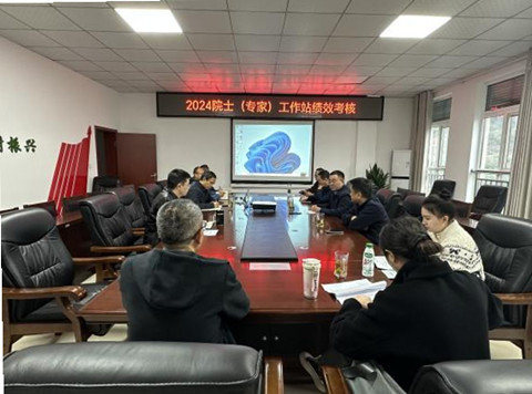 市农科院接受院士（专家）工作站运行情况实地考察