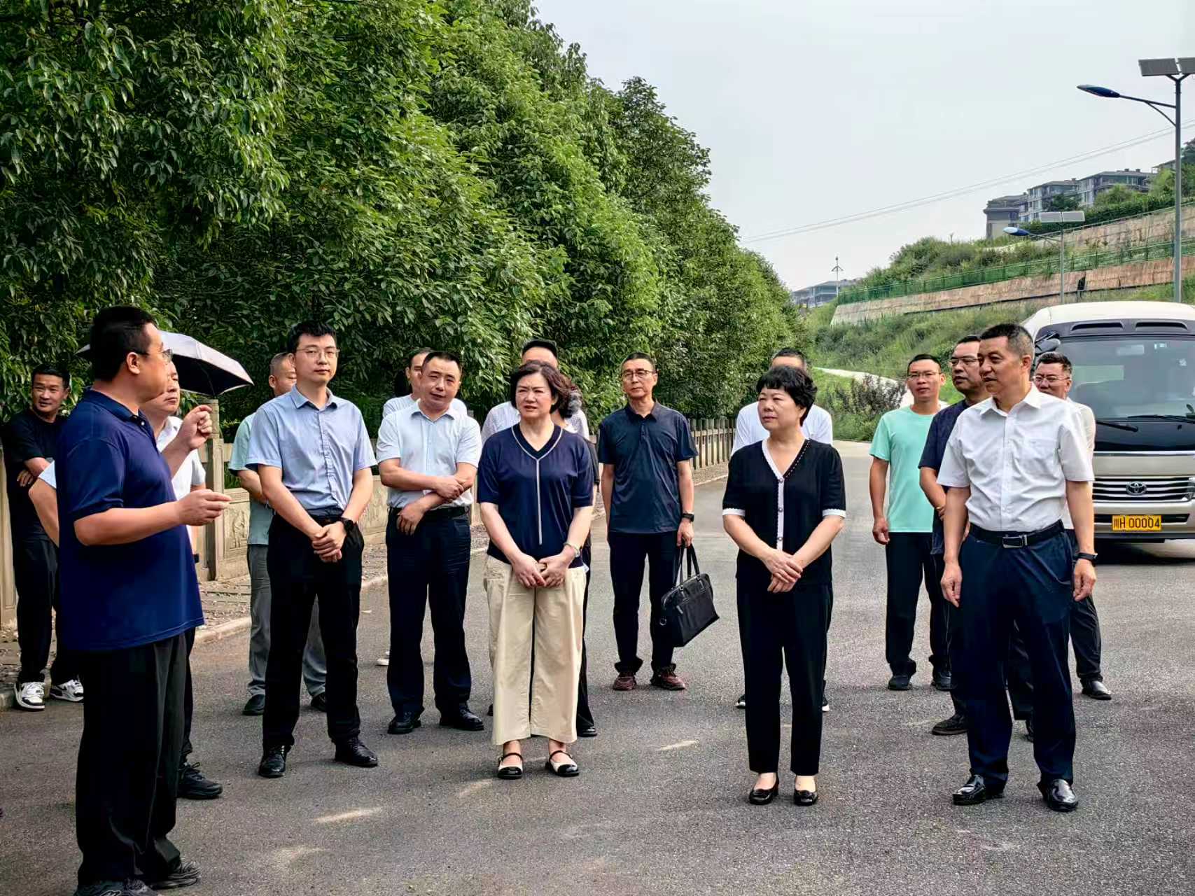 市政协副主席赖翠兰赴市农科院调研农业科研工作